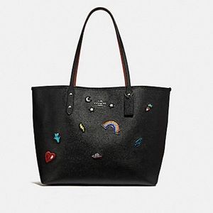 COACH CITY TOTE WITH SOUVENIR EMBROIDERY